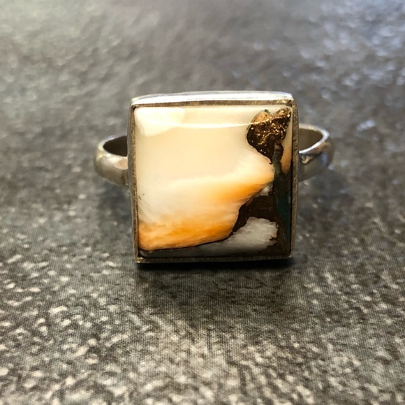 Vintage Jewelry - Sterling Silver Ring Size 8 Spiny Turquoise Stone